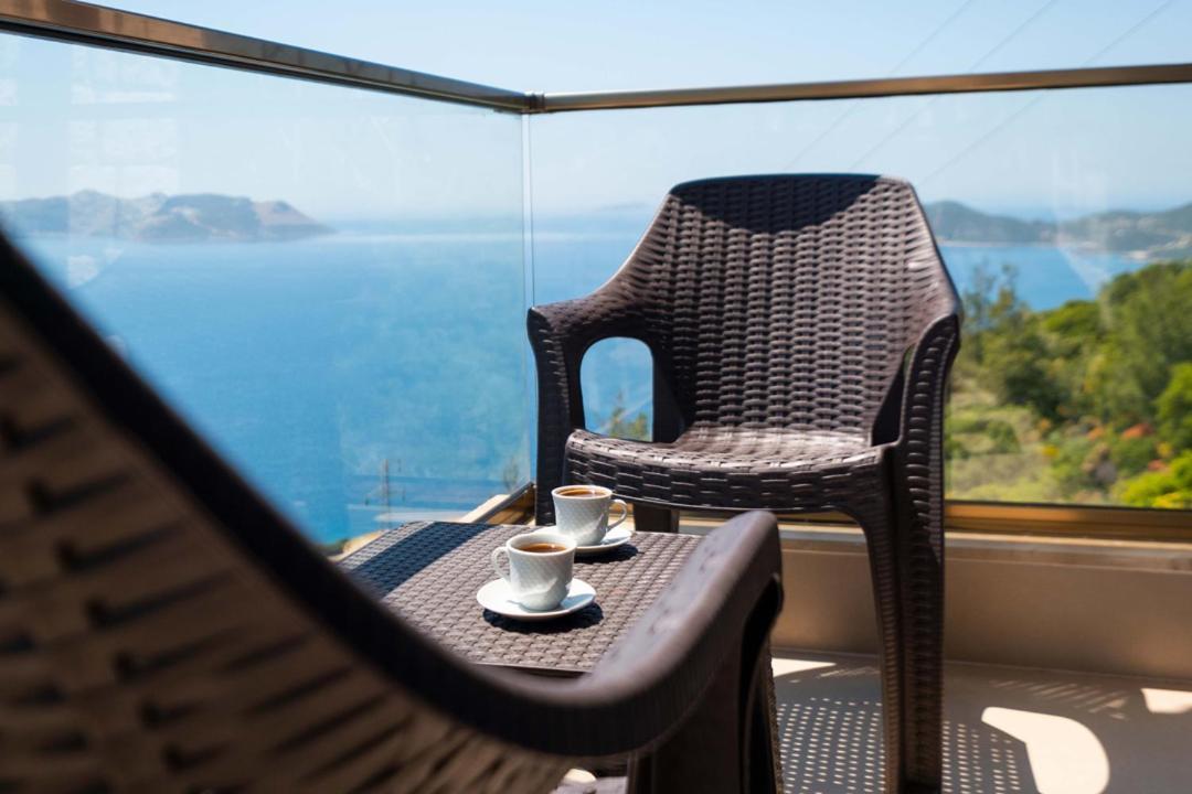 Golden Rose Suit Hotel Kaş Ngoại thất bức ảnh